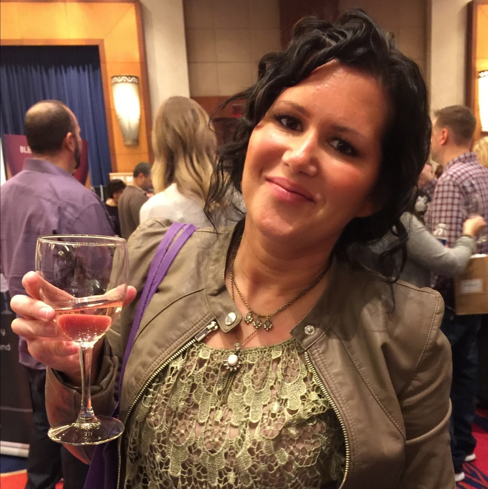 Meet your Posher, Stephanie